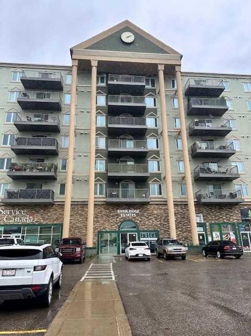 318-8535 Clearwater Dr, Fort Mcmurray, AB, T9H0B7 | Card Image