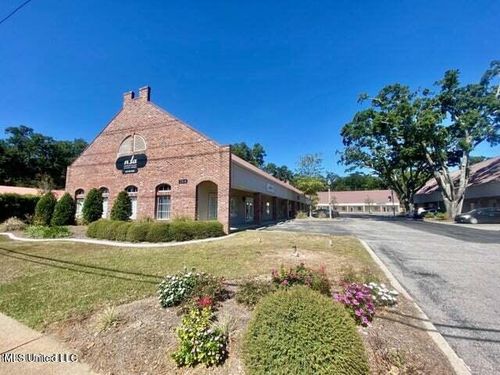ste-3-2318 Pass Rd, Biloxi, MS, 39531-4044 | Card Image