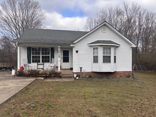 1017 Preston Dr, Burns, TN, 37029-6056 | Card Image