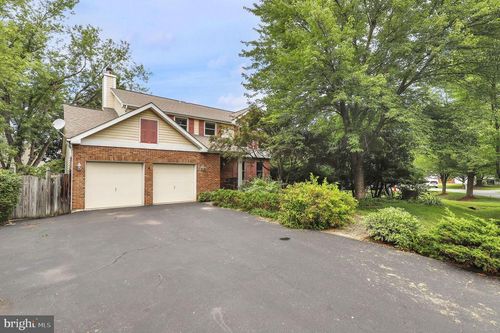 10725 Santa Anita Ter, DAMASCUS, MD, 20872-2180 | Card Image
