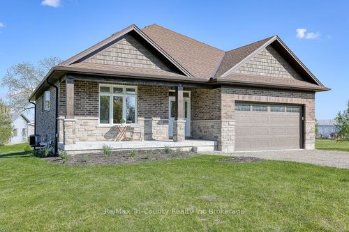 192 Talbot St, Courtland, ON, N0J1E0 | Card Image