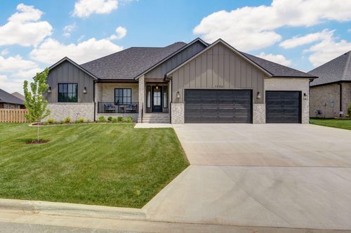 1756 N Marlowe Ave, Springfield, MO, 65802-3677 | Card Image