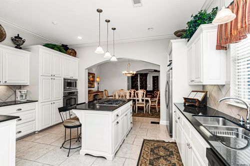 5427 Courtyard Dr, Gonzales, LA, 70737-8551 | Card Image