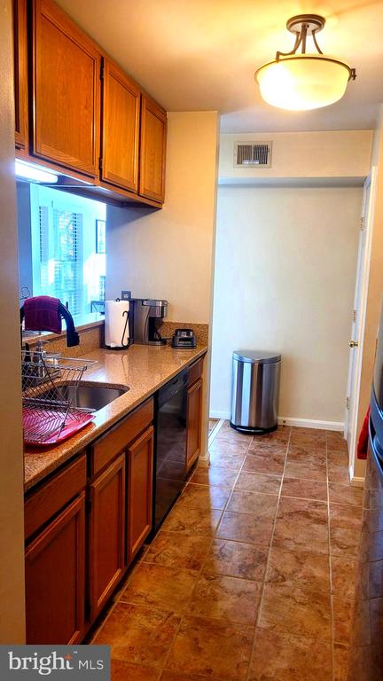 Residential in OXON HILL 3