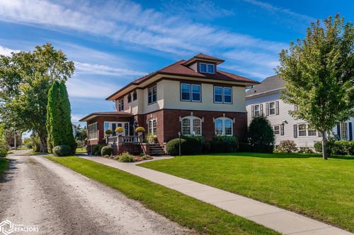 708 W Main, Marshalltown, IA, 50158 | Card Image