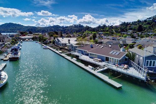 16 Saint Lucia Pl, Tiburon, CA, 94920-1028 | Card Image
