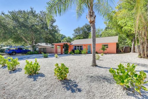 2738 Martin St, SARASOTA, FL, 34237-6304 | Card Image