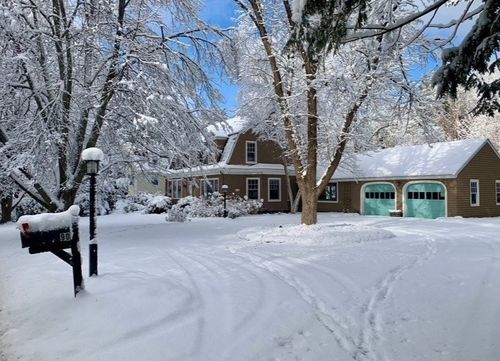 90 Barretts Mill Rd, Concord, MA, 01742-5518 | Card Image