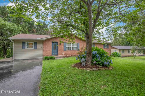 817 W Ridgecrest Dr, Kingston, TN, 37763-3233 | Card Image
