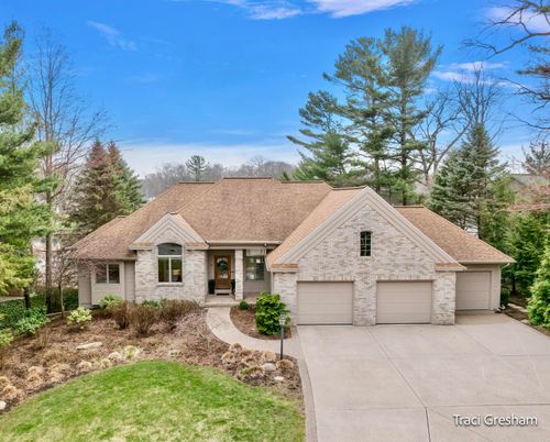 15462 Oak Point Dr, Spring Lake, MI, 49456-2188 | Card Image