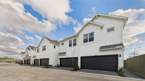 3923 Willowbend Point Dr, Houston, TX, 77025-2185 | Card Image