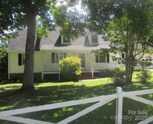 101 Hunstanton Dr, Winnsboro, SC, 29180-2615 | Card Image