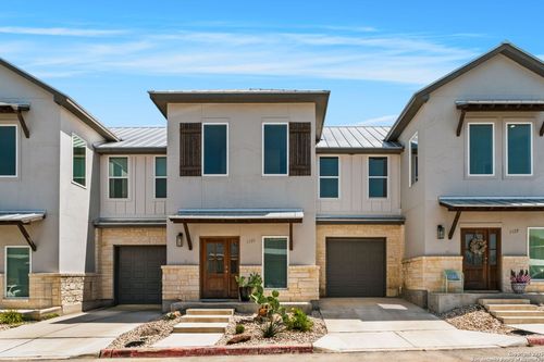 1121 Paniolo Dr, Boerne, TX, 78006-2745 | Card Image