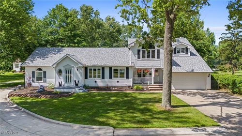 34765 Roberts Rd, Eastlake, OH, 44095-2157 | Card Image
