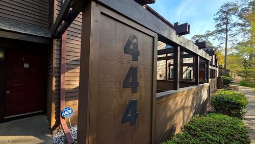 444 Abbotsleigh Ct, Virginia Beach, VA, 23452-8028 | Card Image