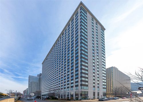 8n-320 Fort Duquesne Blvd, Pittsburgh, PA, 15222-1117 | Card Image