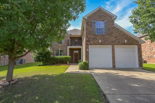 2811 S Serrano, Grand Prairie, TX, 75054-6752 | Card Image