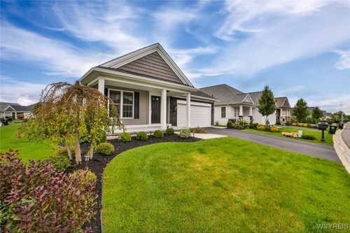 6 Henslow Way, Lancaster, NY, 14086-9255 | Card Image