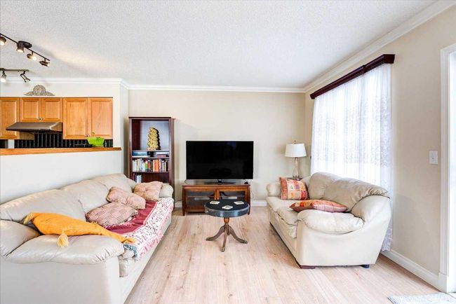 505 34 Avenue Ne, Home with 5 bedrooms, 3 bathrooms and 3 parking in Calgary AB | Image 11