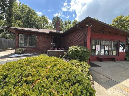 574 Main St, Sayreville, NJ, 08872-1335 | Card Image