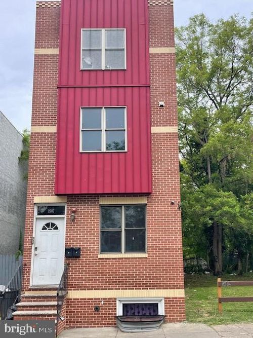 1507 W Susquehanna Ave, Philadelphia, PA, 19121-1699 | Card Image