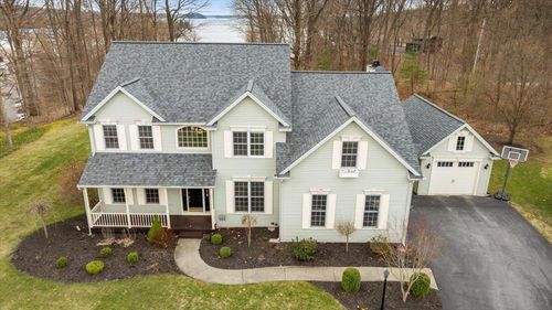 5 Thames Way, Saratoga Springs, NY, 12866-8317 | Card Image