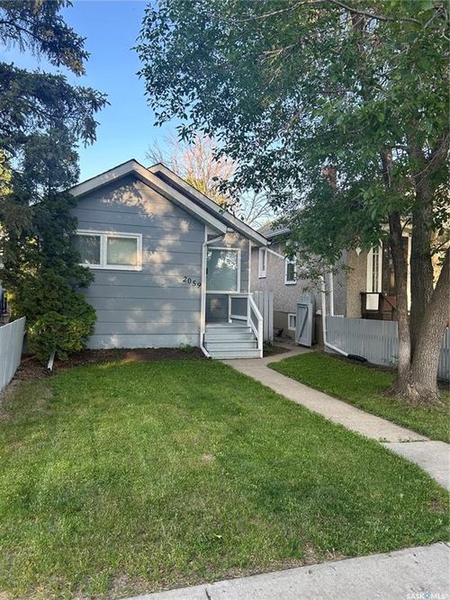 2059 Mcdonald St, Regina, SK, S4N2Y4 | Card Image