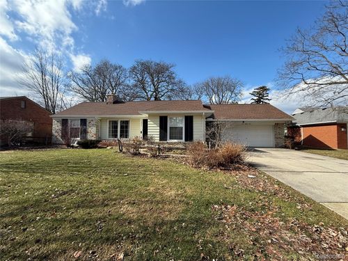 489 Chalfonte Avenue, Grosse Pointe Farms, MI, 48236 | Card Image