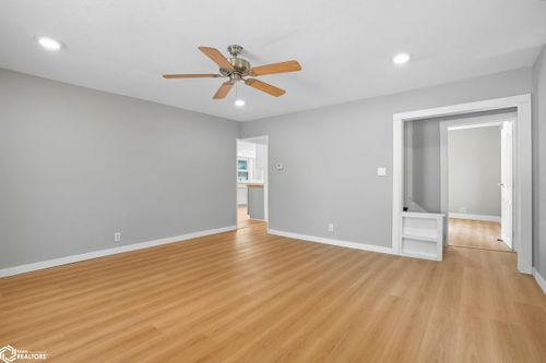 106 E Harlan St, Mount Pleasant, IA, 52641-2904 | Card Image