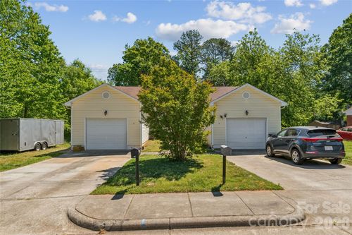 329 W Mcneely Ave, Mooresville, NC, 28115-2233 | Card Image