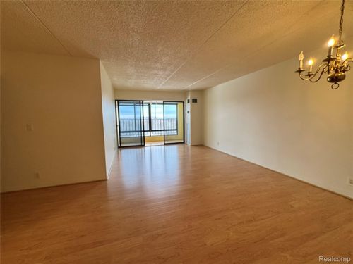 apt-1205-21800 Morley Ave, Dearborn, MI, 48124-2335 | Card Image