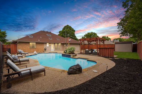200 Sunny Crest Dr, Murphy, TX, 75094-3420 | Card Image