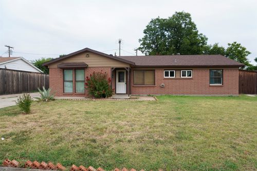 2606 William Brewster Dr, Irving, TX, 75062-7004 | Card Image