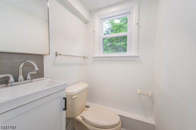 44 Grover Dr, House other with 3 bedrooms, 2 bathrooms and null parking in Wayne NJ | Image 7