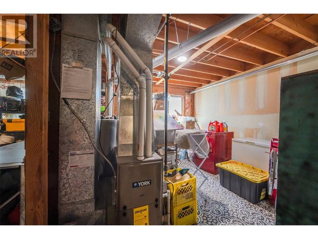 1486 Naish Dr, Home with 7 bedrooms, 4 bathrooms and 4 parking in Penticton BC | Image 33