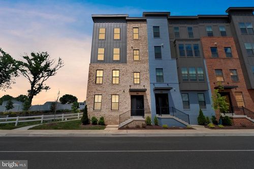 66-10056 American Pharoah Ln, LAUREL, MD, 20723-2087 | Card Image