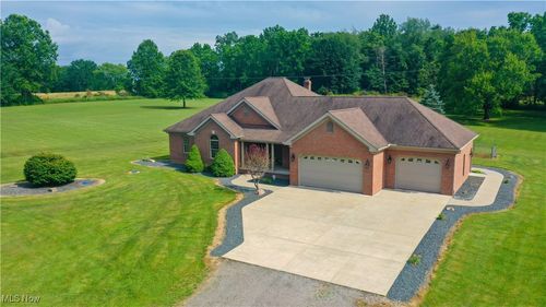 4901 New Castle Road, Lowellville, OH, 44436 | Card Image