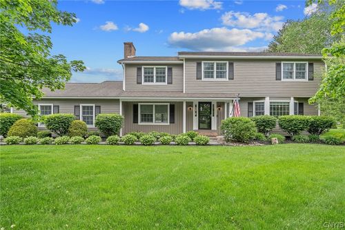 8255 Drinkwater Ln, Manlius, NY, 13104-9430 | Card Image