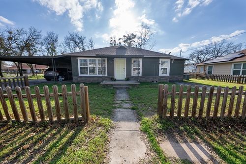 662 N Barton St, Stephenville, TX, 76401-3412 | Card Image