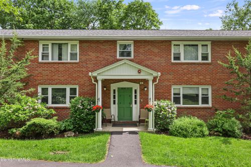 unit-8-5 Morgan Manor, Lenox, MA, 01240 | Card Image