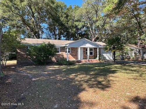 1646 Waterway Dr Sw, Ocean Isle Beach, NC, 28469-4722 | Card Image