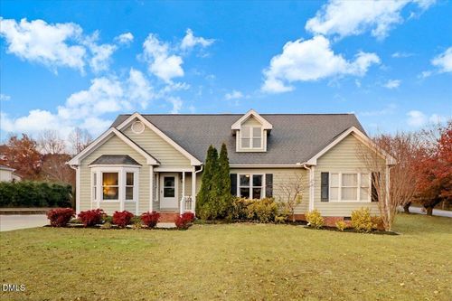 1 Annie V Dr, Clayton, NC, 27520-8030 | Card Image