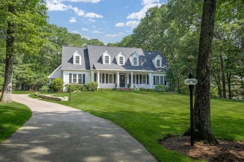 257 Underwood St, Holliston, MA, 01746-1660 | Card Image