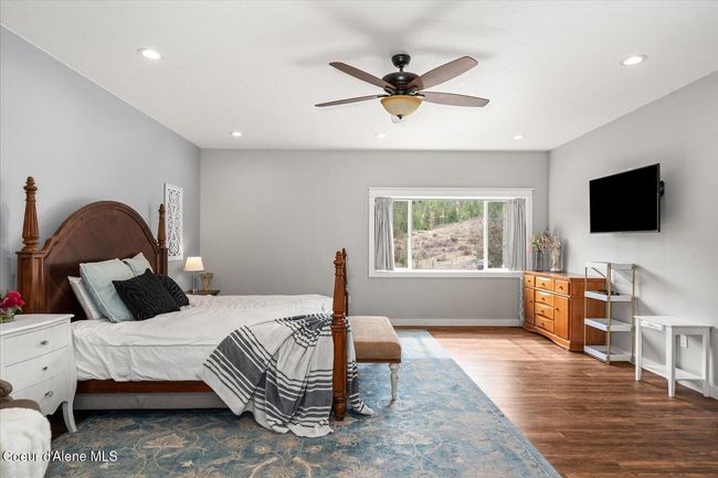3772 S Schilling Loop, House other with 6 bedrooms, 4 bathrooms and null parking in Post Falls ID | Image 23
