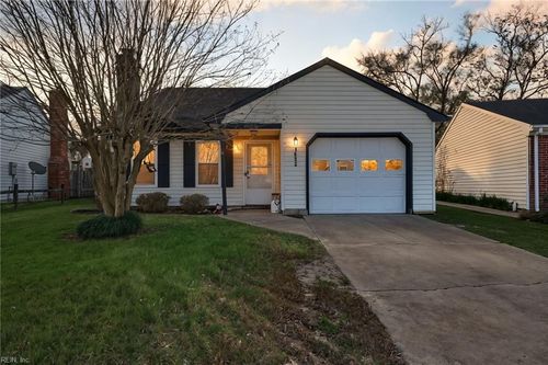 1632 Boles Pl, Virginia Beach, VA, 23454-5641 | Card Image