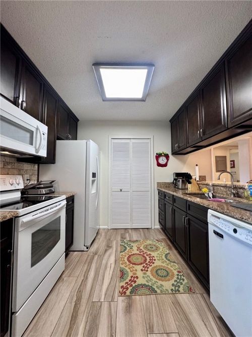 apt-104-28 Plantation Dr, Vero Beach, FL, 32966-7940 | Card Image