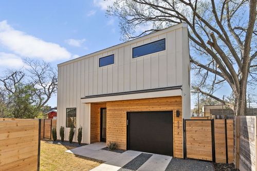 2-609 Hammack Dr, Austin, TX, 78752-4020 | Card Image