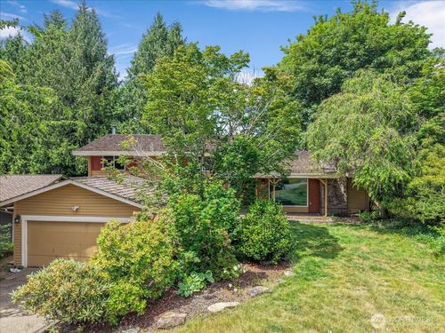 15618 Se Fairwood Blvd, Renton, WA, 98058-8636 | Card Image