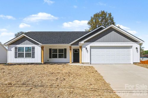 137 Eddleman Rd, Kannapolis, NC, 28083-6182 | Card Image