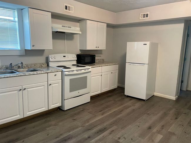 APT-4 - 1911 10 Th St, House other with 1 bedrooms, 1 bathrooms and null parking in Orange TX | Image 4